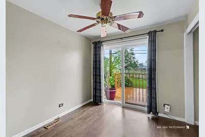16 W Jeffery Avenue, Wheeling, IL 60090 - Photo 10