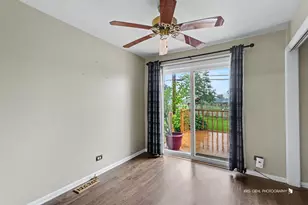 16 W Jeffery Ave, Wheeling, IL 60090 - Photo 10