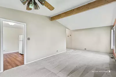 16 W Jeffery Avenue, Wheeling, IL 60090 - Photo 4