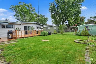 16 W Jeffery Ave, Wheeling, IL 60090 - Photo 16