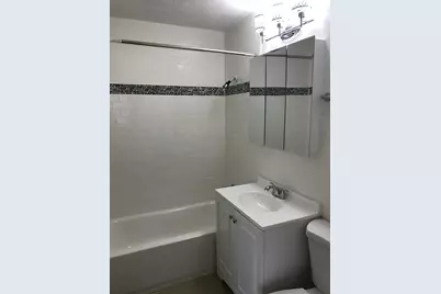 1025 W Hollywood Avenue #307, Chicago, IL 60660 - Photo 8