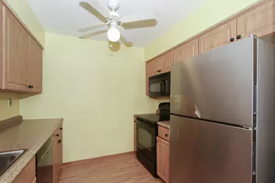 804 E Old Willow Road #105, Prospect Heights, IL 60070 - Photo 8