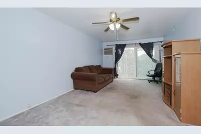 804 E Old Willow Road #105, Prospect Heights, IL 60070 - Photo 2