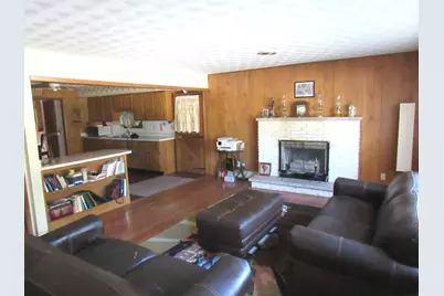 74 Hillcrest Drive, Clifton, IL 61727 - Photo 2