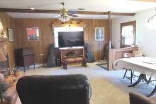 74 Hillcrest Dr, Clifton, IL 61727 - Photo 6