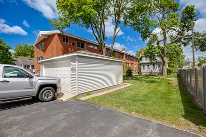 422 W Wesley Street, Wheaton, IL 60187 - Photo 2