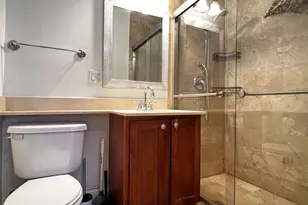 2707 W Glenlake Ave, Chicago, IL 60659 - Photo 18