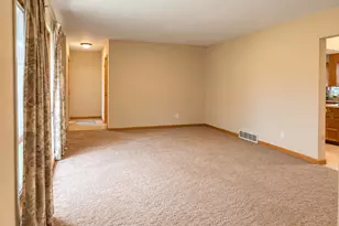 3304 Saddle Dr, Joliet, IL 60435 - Photo 6