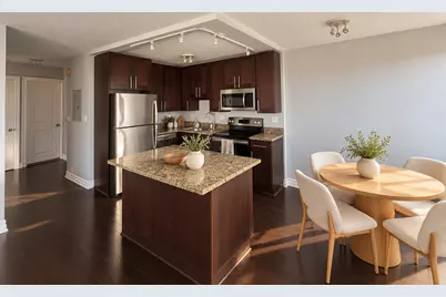 2930 N Sheridan Road #2201, Chicago, IL 60657 - Photo 6