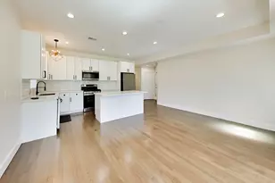 350 E 50th St, Chicago, IL 60615 - Photo 10