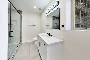 350 E 50th St, Chicago, IL 60615 - Photo 18