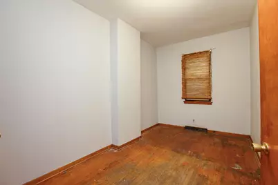 11347 S Saint Lawrence Avenue, Chicago, IL 60628 - Photo 12