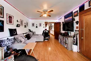 5753 W Giddings St, Chicago, IL 60630 - Photo 20