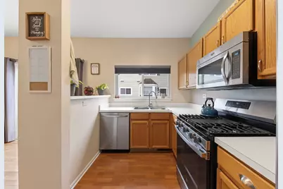 1105 Village Center Parkway #2, Aurora, IL 60506 - Photo 8