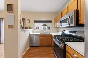 1105 Village Center Pkwy, Aurora, IL 60506 - Photo 8