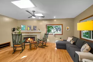 305 Dunbar Rd, Mundelein, IL 60060 - Photo 8