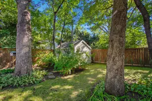 305 Dunbar Rd, Mundelein, IL 60060 - Photo 34