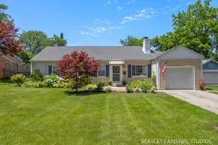 118 S President St, Wheaton, IL 60187 - Photo 1