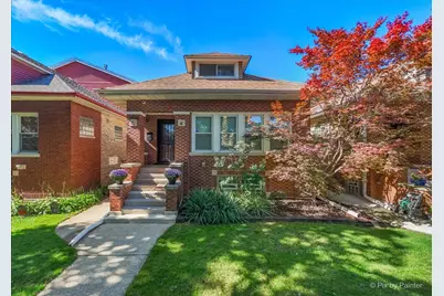 5824 N Fairfield Avenue, Chicago, IL 60659 - Photo 1