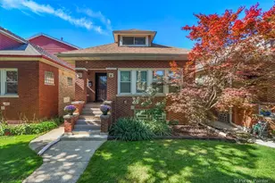 5824 N Fairfield Ave, Chicago, IL 60659 - Photo 1