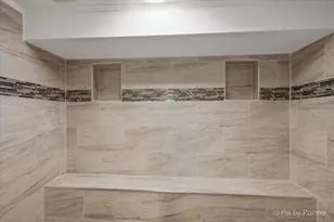 5824 N Fairfield Ave, Chicago, IL 60659 - Photo 16