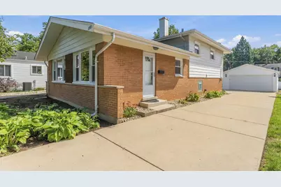 255 E Parkside Avenue, Lombard, IL 60148 - Photo 1