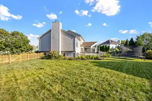 2108 Yellowstar Ln, Naperville, IL 60564 - Photo 32