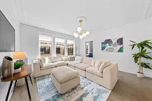 3606 N Pine Grove Ave, Chicago, IL 60613 - Photo 2