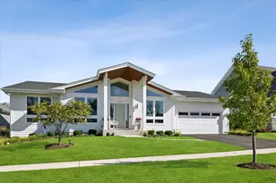 498 Cora Ln, Saint Charles, IL 60174 - Photo 1