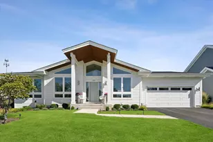 498 Cora Ln, Saint Charles, IL 60174 - Photo 2