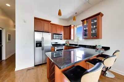 2306 W Chicago Avenue #4, Chicago, IL 60622 - Photo 8