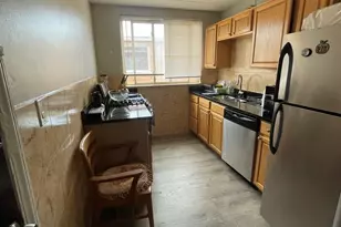 6833 N Oakley Ave, Chicago, IL 60645 - Photo 8