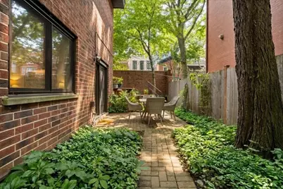 1651 N Dayton Street #104, Chicago, IL 60614 - Photo 16