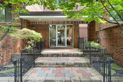 1651 N Dayton Street #104, Chicago, IL 60614 - Photo 2