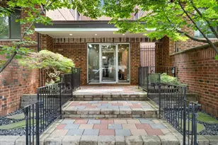 1651 N Dayton St, Chicago, IL 60614 - Photo 2