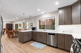 1651 N Dayton St, Chicago, IL 60614 - Photo 10