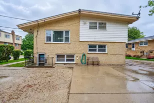 627 Ryan Ln, West Dundee, IL 60118 - Photo 6