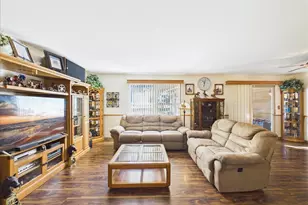 2317 Westfield Ln, Belvidere, IL 61008 - Photo 8