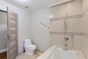 6110 S Normandy Ave, Chicago, IL 60638 - Photo 12