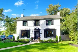 901 Locust Rd, Wilmette, IL 60091 - Photo 2