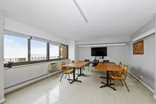 7337 S South Shore Dr, Chicago, IL 60649 - Photo 16