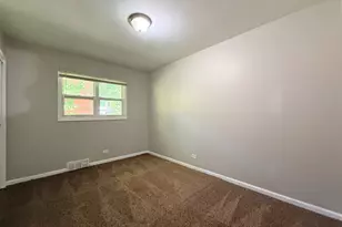 15231 Hastings Dr, Dolton, IL 60419 - Photo 10