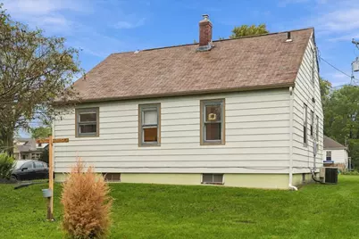1502 Avenue K, Sterling, IL 61081 - Photo 12
