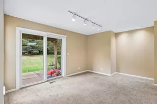 17116 W Cunningham Ct, Libertyville, IL 60048 - Photo 8