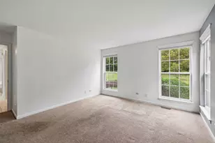 17116 W Cunningham Ct, Libertyville, IL 60048 - Photo 12