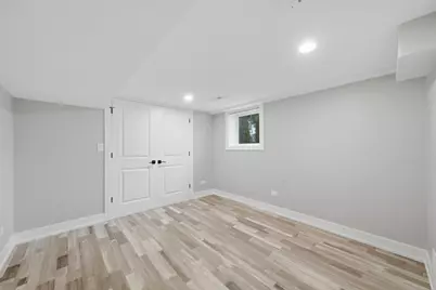 7716 Linder Avenue, Burbank, IL 60459 - Photo 14