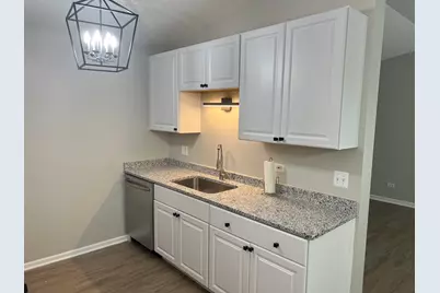 1287 N Red Oak Circle #4, Round Lake Beach, IL 60073 - Photo 8