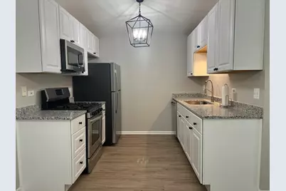 1287 N Red Oak Circle #4, Round Lake Beach, IL 60073 - Photo 6
