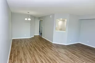 10347 Dearlove Rd, Glenview, IL 60025 - Photo 4