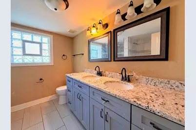 [Address not provided], Chicago, IL 60617 - Photo 16